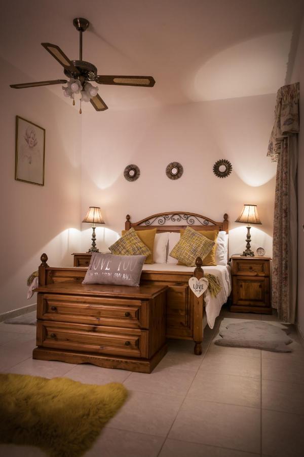 Manor Court Luxury Apartment 세인트폴스베이 외부 사진