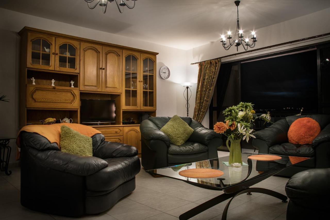 Manor Court Luxury Apartment 세인트폴스베이 외부 사진